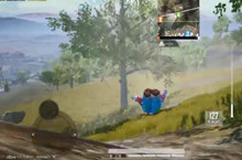 和平精英地面上飞行卡bug技巧